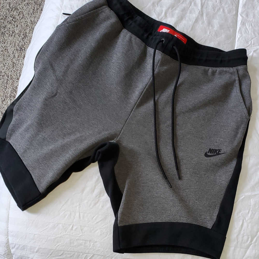 Nike Tech Fleece TWO-TONE Shorts ~ RARE